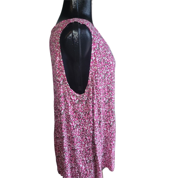 Lane Bryant Floral Red Sleeveless Top 22 - Picture 3 of 6